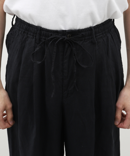 markaware（マーカウェア）の「MARKAWARE (マーカウェア) TRIPLE PLEATED EASY CLOUDY BLE A24A-16PT12C（スラックス・メンズ・ブラック・3/2）」の18枚目の写真