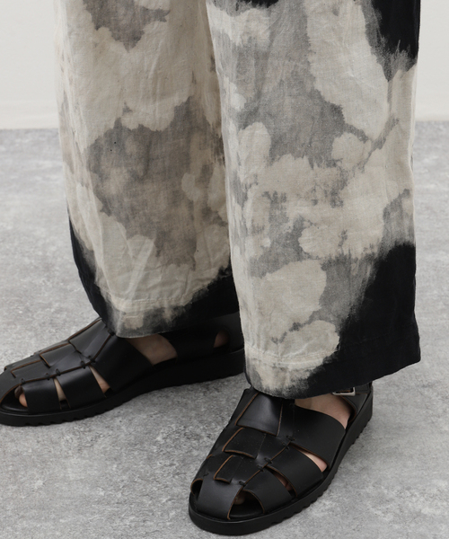 markaware（マーカウェア）の「MARKAWARE (マーカウェア) TRIPLE PLEATED EASY CLOUDY BLE A24A-16PT12C（スラックス・メンズ・ブラック・3/2）」の9枚目の写真