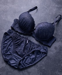 Dolce Fiora(ドルチェフィオラ)のモールドレースブラジャー&ショーツセット(ブラ&ショーツ)