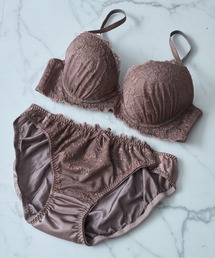 Dolce Fiora（ドルチェフィオラ）の「モールドレースブラジャー&ショーツセット（ブラ&ショーツ）」
