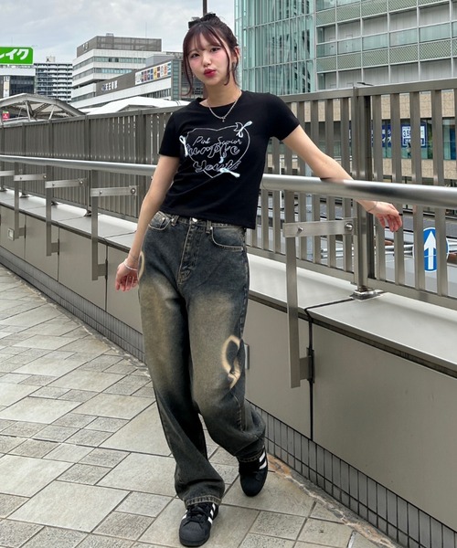 .KOM(ドットコム)の「A'GEM/9 × .kom 『.KOM/ドットケーオーエム』ハートリボン 半袖カットソー(Tシャツ/カットソー・レディース・ブラック/アイボリー・FREE)」の7枚目の写真