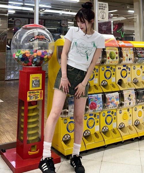 .KOM(ドットコム)の「A'GEM/9 × .kom 『.KOM/ドットケーオーエム』ハートリボン 半袖カットソー(Tシャツ/カットソー・レディース・ブラック/アイボリー・FREE)」の9枚目の写真