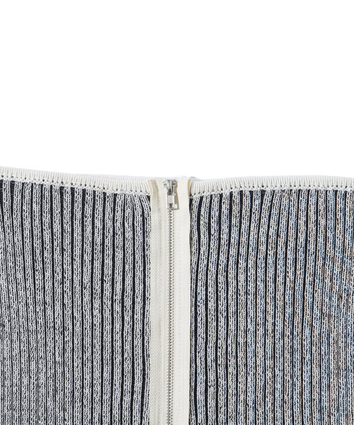 WHO'S WHO gallery（フーズフーギャラリー）の「ニットジップビスチェ（チューブトップ・レディース・オフホワイト/ブラック・FREE）」の9枚目の写真