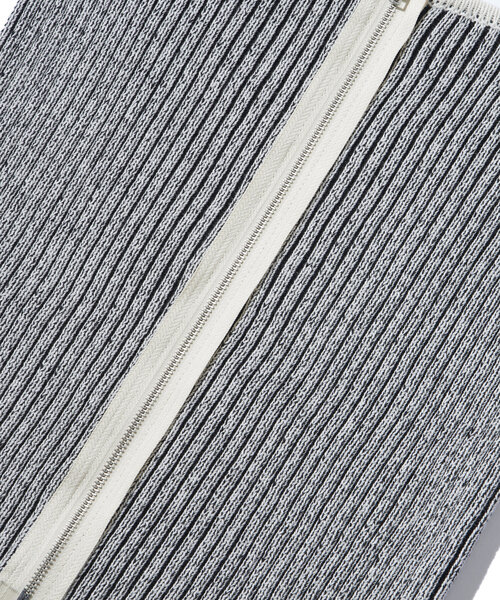 WHO'S WHO gallery（フーズフーギャラリー）の「ニットジップビスチェ（チューブトップ・レディース・オフホワイト/ブラック・FREE）」の10枚目の写真