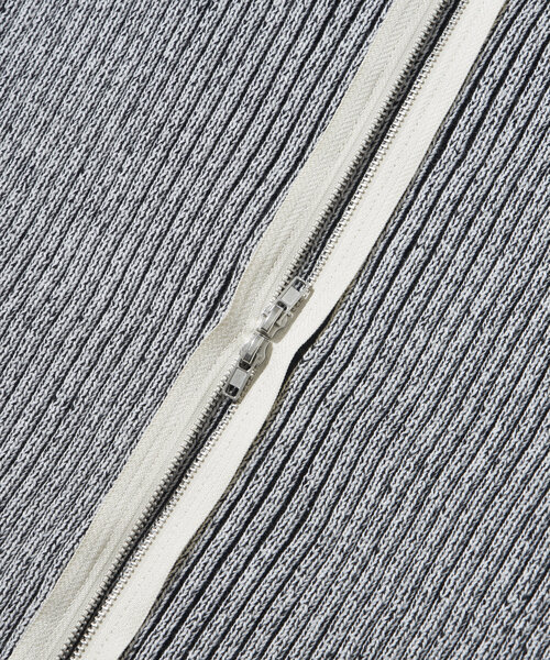 WHO'S WHO gallery（フーズフーギャラリー）の「ニットジップビスチェ（チューブトップ・レディース・オフホワイト/ブラック・FREE）」の11枚目の写真