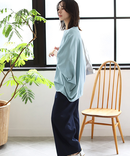 REAL CUBE(リアルキューブ)の「接触冷感デザインタックTシャツ(Tシャツ/カットソー・レディース・オフホワイト/ベージュ・M)」の5枚目の写真