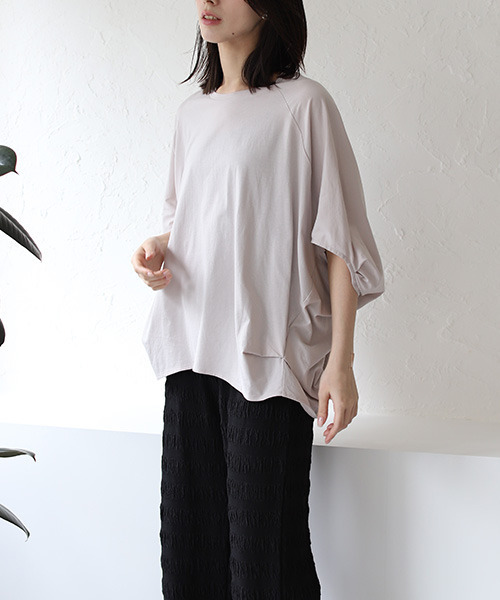 REAL CUBE(リアルキューブ)の「接触冷感デザインタックTシャツ(Tシャツ/カットソー・レディース・オフホワイト/ベージュ・M)」の7枚目の写真