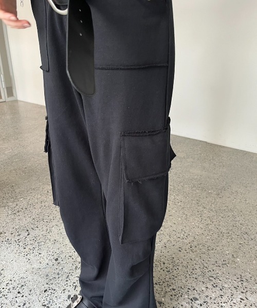 BLONDEY（ブロンディ）の「ワイドレッグスウェットカーゴロンパース 