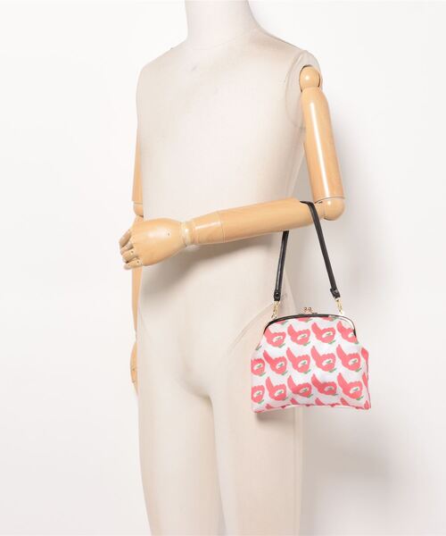 【カヤ】こけし花模様 ビニールがま口ハンドバッグ（ハンドバッグ）｜カヤ（カヤ）