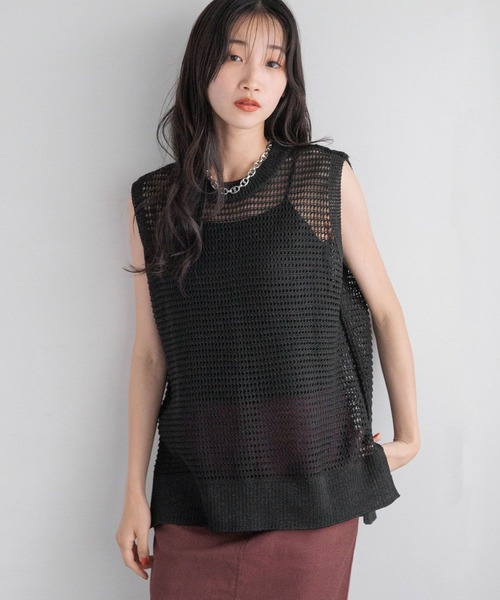 LOWRYS FARM（ローリーズファーム）の「ラメメッシュノースリーブ　 138737（Tシャツ/カットソー・レディース・ブラック/ブルー/アイボリー・FREE）」の2枚目の写真