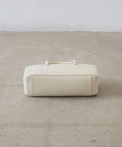 EFOLE(エフォル)の「【ZOZO限定】Wide bostonbag / ワイド ボストン バッグ(ボストンバッグ・レディース・オフホワイト/ブラウン/ブラック・FREE)」の8枚目の写真