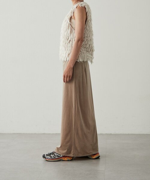 earthy（アーシー）の「ベロアマキシスカート（スカート・レディース・ネイビー/ブラウン/ライトベージュ・MEDIUM/SMALL）」の17枚目の写真