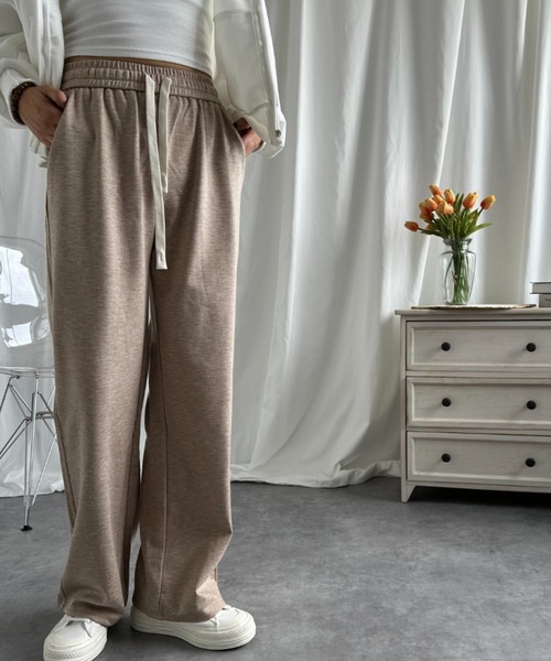 aimoha（アイモハ）の「【Aimoha】ストレートドローストリングカジュアルパンツ（スウェットパンツ・レディース・ブラック/ベージュ/オフホワイト/ライトベージュ・MEDIUM/LARGE）」の3枚目の写真