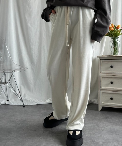 aimoha（アイモハ）の「【Aimoha】ストレートドローストリングカジュアルパンツ（スウェットパンツ・レディース・ブラック/ベージュ/オフホワイト/ライトベージュ・MEDIUM/LARGE）」の2枚目の写真