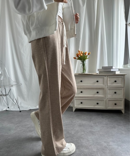 aimoha（アイモハ）の「【Aimoha】ストレートドローストリングカジュアルパンツ（スウェットパンツ・レディース・ブラック/ベージュ/オフホワイト/ライトベージュ・MEDIUM/LARGE）」の16枚目の写真