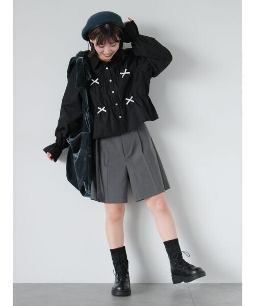 ehka sopo（エヘカソポ）の「センタープレスショートパンツ(セットアップ可)（その他パンツ・レディース・グレー/チャコールグレー/ベージュ・F）」の8枚目の写真