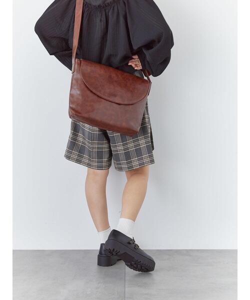 ehka sopo（エヘカソポ）の「センタープレスショートパンツ(セットアップ可)（その他パンツ・レディース・グレー/チャコールグレー/ベージュ・F）」の16枚目の写真