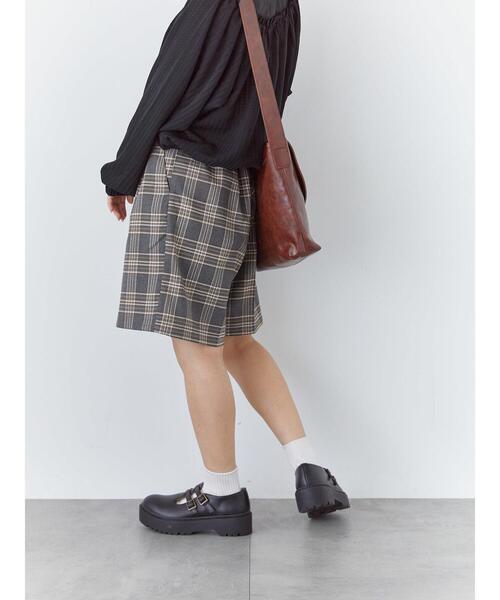 ehka sopo（エヘカソポ）の「センタープレスショートパンツ(セットアップ可)（その他パンツ・レディース・グレー/チャコールグレー/ベージュ・F）」の17枚目の写真