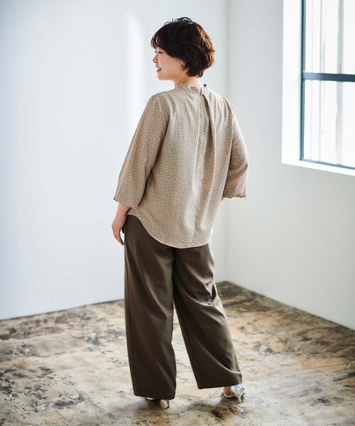 le.coeur blanc（ルクールブラン）の「幾何柄スカーフタイブラウス（シャツ/ブラウス・レディース・ホワイト系その他/ベージュ系その他2/ブルー系その他4・38）」の6枚目の写真