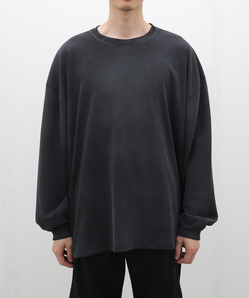 WISM(ウィズム)の「【INTODUSK / イントゥダスク】OVERSIZED LS TEE(Tシャツ/カットソー・メンズ・ブラック・MEDIUM/LARGE)」の3枚目の写真