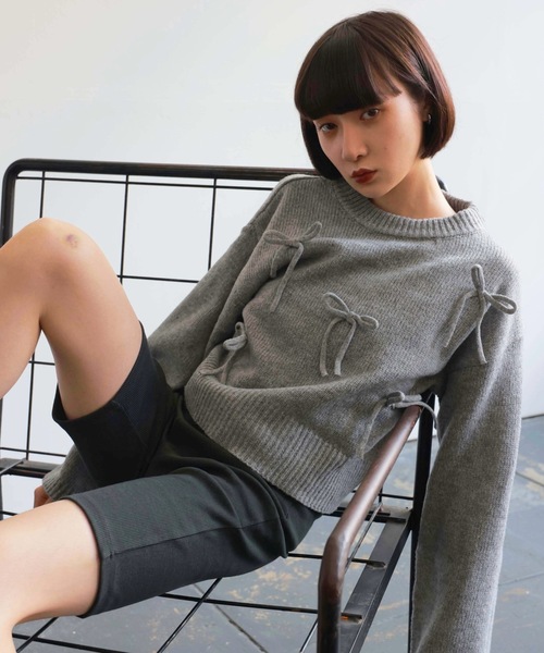 PURE BRIGHT（ピュアブライト）の「リボンモチーフニットプルオーバー（ニット/セーター・レディース・グレー/ネイビー・FREE）」の10枚目の写真