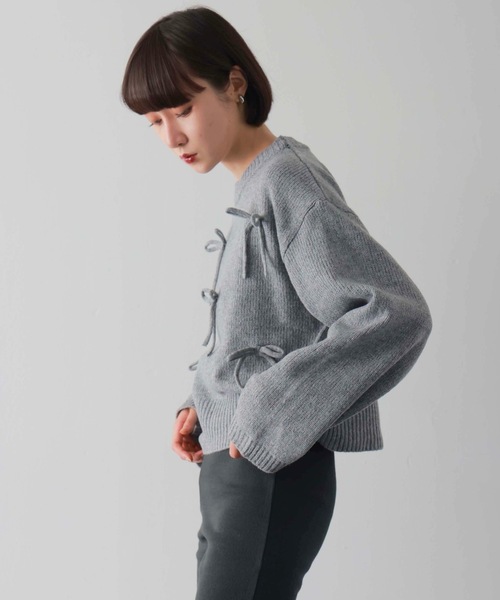 PURE BRIGHT（ピュアブライト）の「リボンモチーフニットプルオーバー（ニット/セーター・レディース・グレー/ネイビー・FREE）」の16枚目の写真