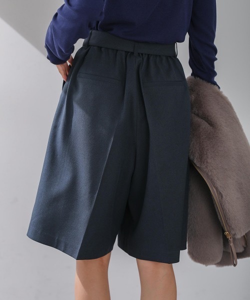 Bou Jeloud（ブージュルード）の「ベルトセットハーフパンツ（その他パンツ・レディース・チャコールグレー/ベージュ・38）」の12枚目の写真