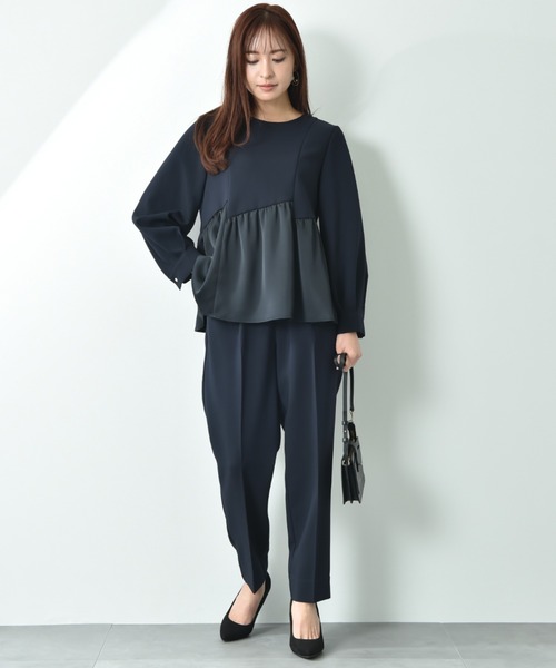 INTERPLANET(インタープラネット)の「TRダブルクロス異素材切替ペプラムブラウス(シャツ/ブラウス・レディース・ネイビー/グレイッシュベージュ・FREE)」の20枚目の写真