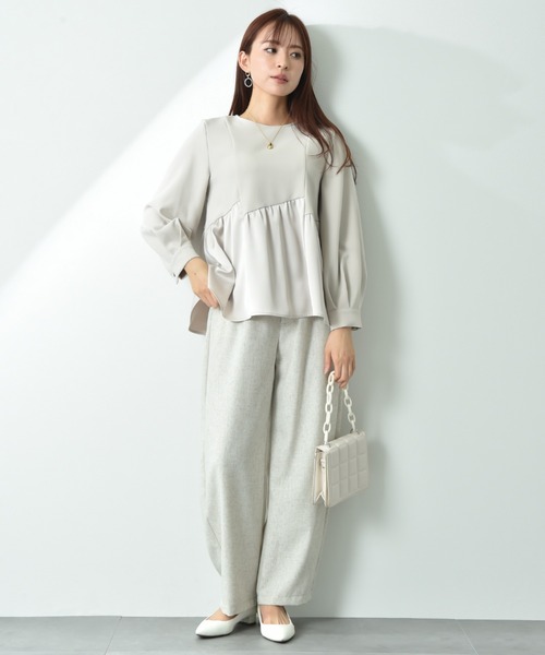 INTERPLANET(インタープラネット)の「TRダブルクロス異素材切替ペプラムブラウス(シャツ/ブラウス・レディース・ネイビー/グレイッシュベージュ・FREE)」の11枚目の写真