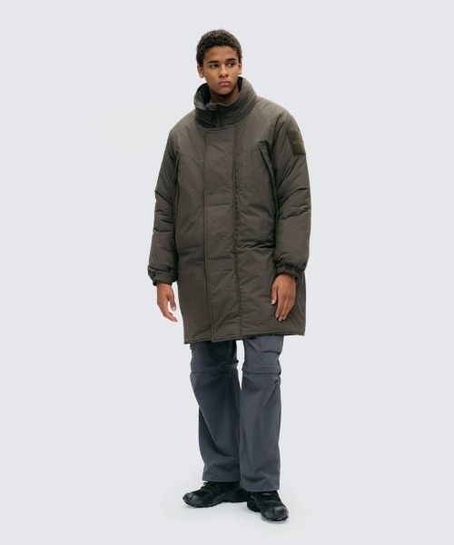 WILD THINGS（ワイルドシングス）の「【WILD THINGS】MONSTER PARKA [WT242-01]（ダウンジャケット/コート・メンズ・ブラック/カーキ/ベージュ・S/M/L）」の4枚目の写真