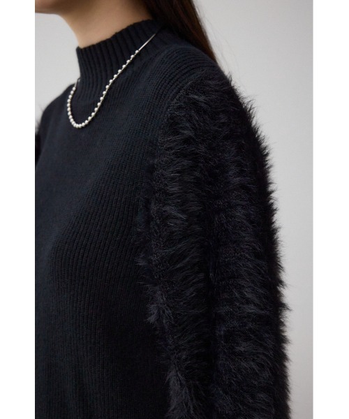 AZUL by moussy（アズールバイマウジー）の「シャギースリーブニットトップス（ニット/セーター・レディース・ブラック/レッド/ライトグレー/オフホワイト・SMALL/MEDIUM）」の22枚目の写真