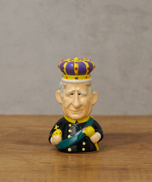 BIRTHDAY BAR（バースデイバー）の「King Charles and Camilla Salt and Pepper（キッチンツール・レディース・ベージュ・0）」の5枚目の写真