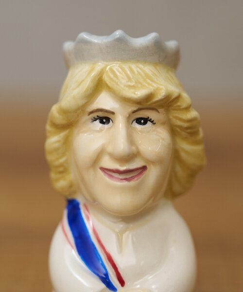 BIRTHDAY BAR（バースデイバー）の「King Charles and Camilla Salt and Pepper（キッチンツール・レディース・ベージュ・0）」の15枚目の写真