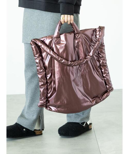 Lugnoncure(ルノンキュール)の「クロスボディバッグ(ハンドバッグ・レディース・ブラック/レッド/シルバー・F)」の1枚目の写真