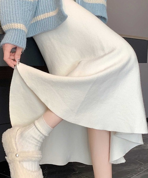 SPIGA(スピーガ)の「マーメイドニットスカート(スカート・レディース・ブラック/アイボリー・FREE)」の6枚目の写真