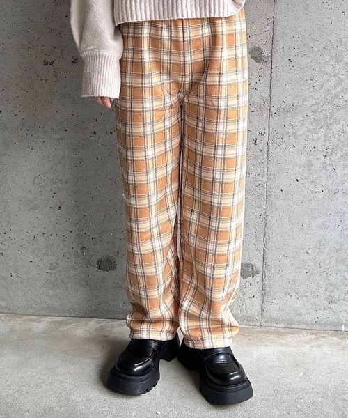 merrylatte（メリーラテ）の「裏起毛あったかチェックパンツ（その他パンツ・レディース・ブラック/オレンジ/ブラウン・FREE）」の3枚目の写真