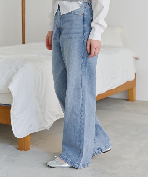 titivate（ティティベイト）の「セミワイドデニムパンツ（デニムパンツ・レディース・インディゴブルー/ブラック/アイボリー/ライトブルー・M）」の15枚目の写真