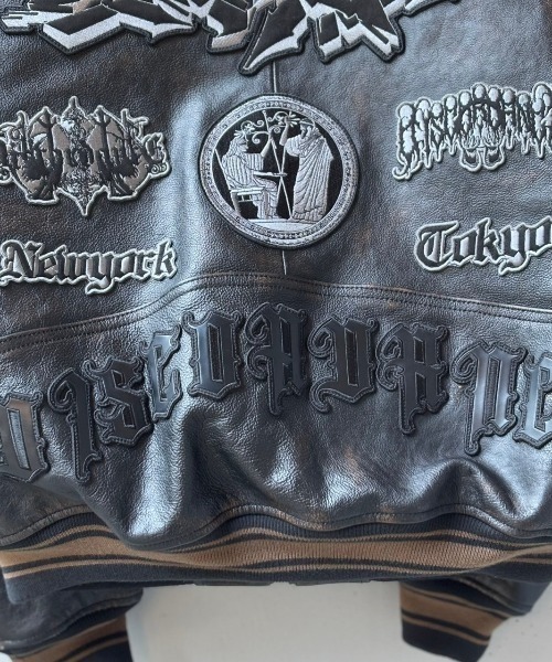 AVIREX（アヴィレックス）の「AVIREX x Children of the discordance / Second Edition / VARSITY LEATHER JACKET（ブルゾン・メンズ・ブラック・1/2/3）」の9枚目の写真