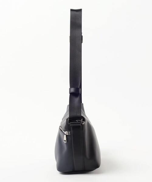 BEAMS HEART（ビームスハート）の「フェイクレザー 切替 ショルダーバッグ【ユニセックス】（ショルダーバッグ・メンズ・ネイビー/ブラウン・ONE SIZE）」の14枚目の写真