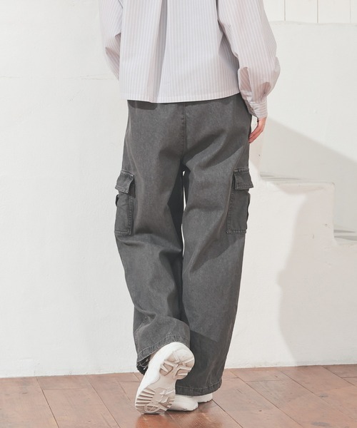 Honeys（ハニーズ）の「デニムカーゴパンツ（デニムパンツ・レディース・グレー/ブルー系その他2/ライトインディゴブルー・L/LL/M/S/SS）」の4枚目の写真