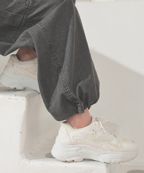 Honeys（ハニーズ）の「デニムカーゴパンツ（デニムパンツ・レディース・グレー/ブルー系その他2/ライトインディゴブルー・L/LL/M/S/SS）」の8枚目の写真