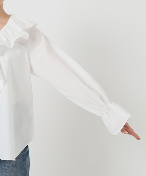 La TOTALITE(ラトータリテ)の「【洗える】フリルVネックブラウス(シャツ/ブラウス・レディース・ホワイト/ネイビー・FREE)」の21枚目の写真