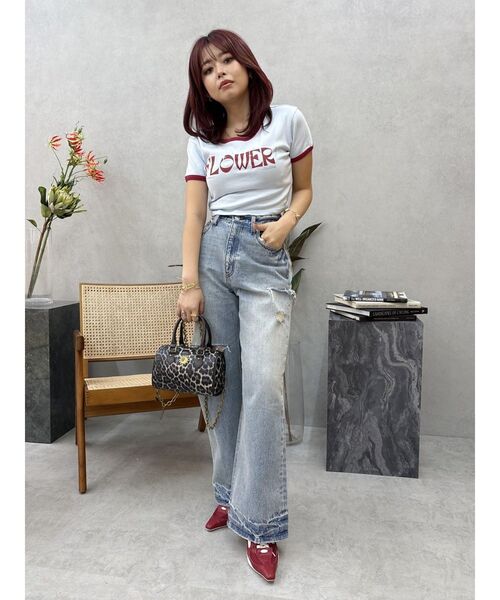 EVRIS（エヴリス）の「FLOWERストラップクロップドＴシャツ（Tシャツ/カットソー・レディース・ホワイト/ブルー/カーキ・FREE）」の15枚目の写真