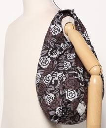 Under the Skin（アンダーザスキン）の「Under the Skin アンダーザスキン/ スコーピオン ローズ ポータブル 総柄バッグ // BAG002（トートバッグ・キッズ）」