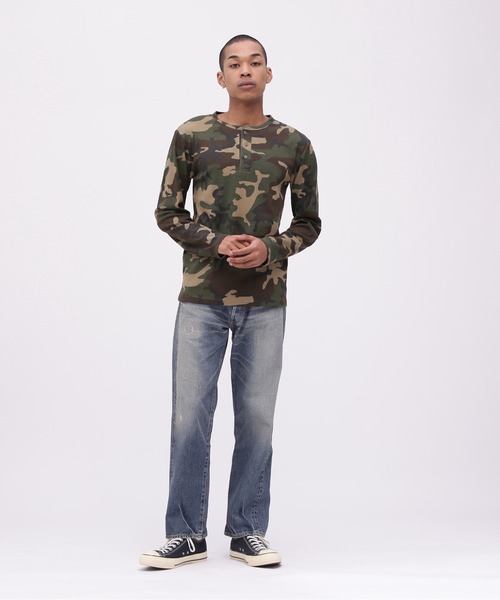 AVIREX（アヴィレックス）の「《WEB限定》DAILY RIB LONG SLEEVE HENLEY NECK T-SHIRT "CAMOUFLAGE" / リブ ヘンリーネック 長袖Tシャツ "カモフラージュ" デイリーウェア / AVIREX / アヴィレックス（Tシャツ/カットソー・メンズ・グレー系カモフラージュ/グリーン系カモフラージュ・SMALL/MEDIUM/LARGE/X-LARGE）」の16枚目の写真