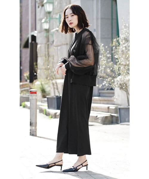 zootie(ズーティー)の「URBAN PLUS ノースリーブワンピース(ワンピース・レディース・テラコッタ/オフホワイト/スモークピンク/ブラウン系その他/ライトベージュ/アイボリー/ブラック/グレイッシュブルー/ダークグリーン/ネイビー/グレイッシュベージュ/チャコール/ライトブルー・フリー)」の17枚目の写真