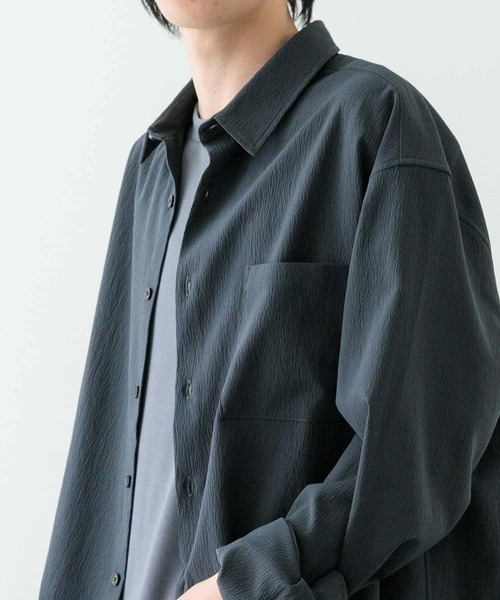 ITEMS URBANRESEARCH（アイテムズ アーバンリサーチ）の「『セットアップ対応』ヨウリュウレギュラーカラー長袖シャツ（シャツ/ブラウス・メンズ・ブラック/ネイビー/ブラウン・MEDIUM/LARGE）」の10枚目の写真