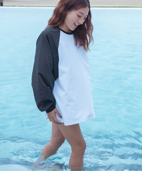 ROXY(ロキシー)の「LA PALMA /ロキシー水陸両用サンプロテクションラグランスリーブトップス(水着)(Tシャツ/カットソー・レディース・ブラック系その他/ブラック/イエロー・LARGE/MEDIUM/SMALL)」の15枚目の写真