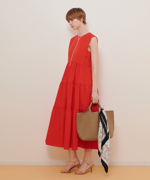 allureville（アルアバイル）の「タイプライターティアードワンピース（ワンピース・レディース・レッド/ネイビー/ベージュ・1/2）」の10枚目の写真