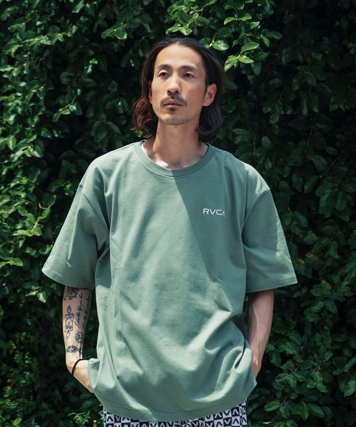 RVCA(ルーカ)の「RVCA メンズ BOX SS Tシャツ 【2025年夏モデル】/ルーカバックプリント半袖ロゴTシャツ(Tシャツ/カットソー・メンズ・スミクロ/ホワイト/オリーブ/ライトブルー/ブラック・SMALL/MEDIUM/LARGE/X-LARGE)」の10枚目の写真